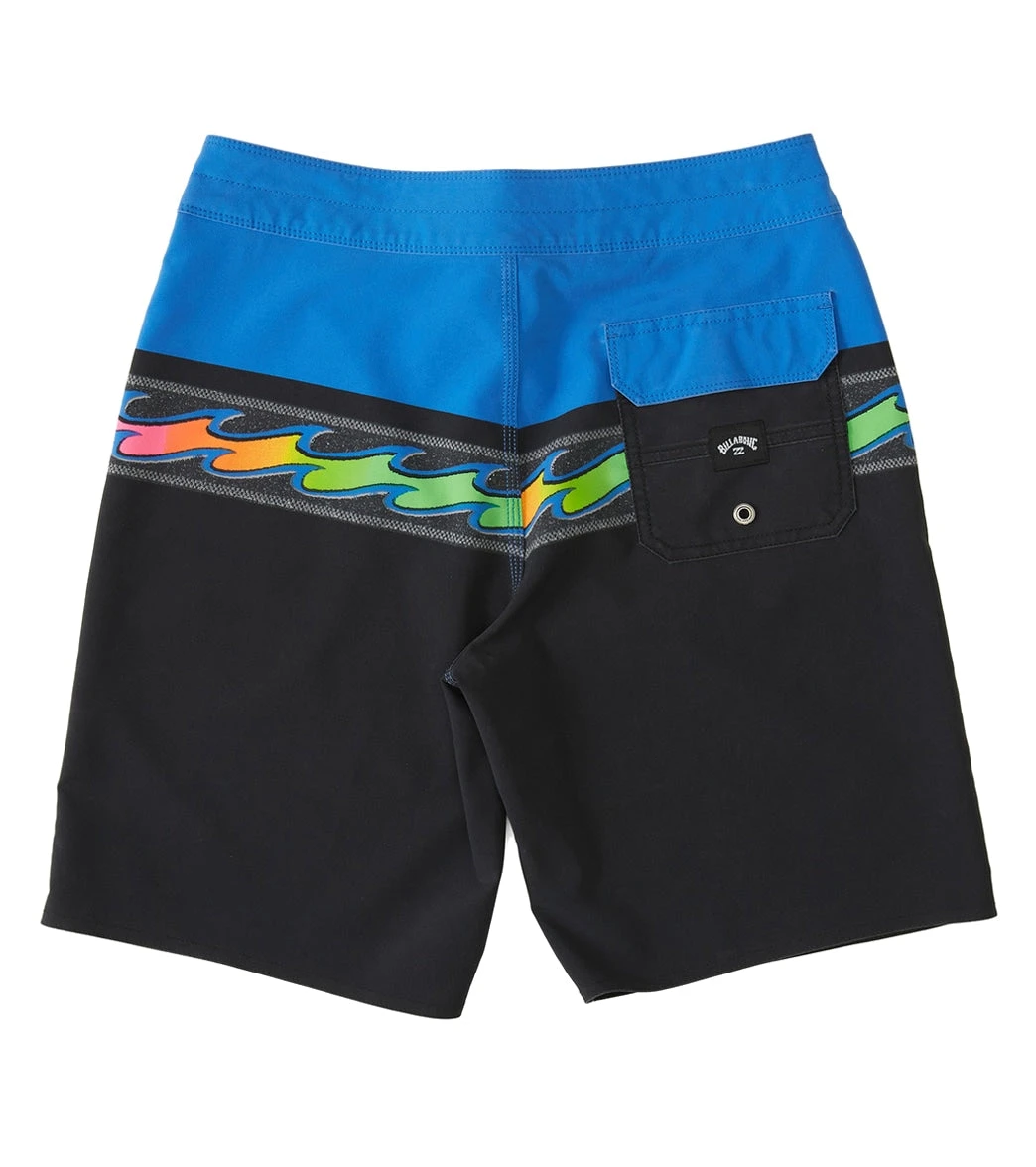 Billabong Boys' Momentum Pro Board Shorts (Big Kid) 2 Billabong Boys' Momentum Pro Board Shorts (Big Kid) - Image 2